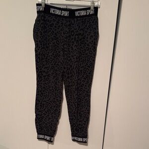 VS Sport Sweatpants